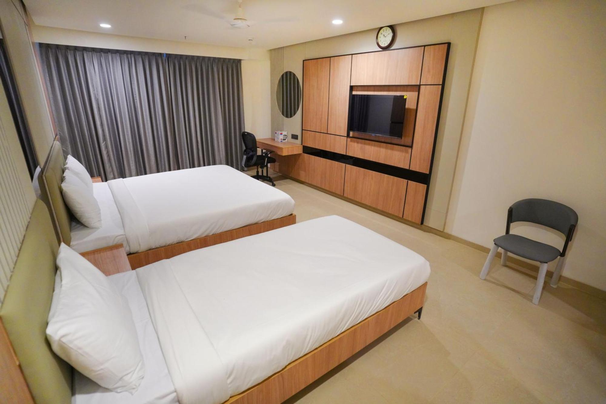 Hotel Shubham Celebrations Hyderabad Exteriör bild